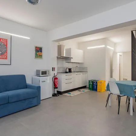 I-host Flat - Chieti 2 Διαμέρισμα *